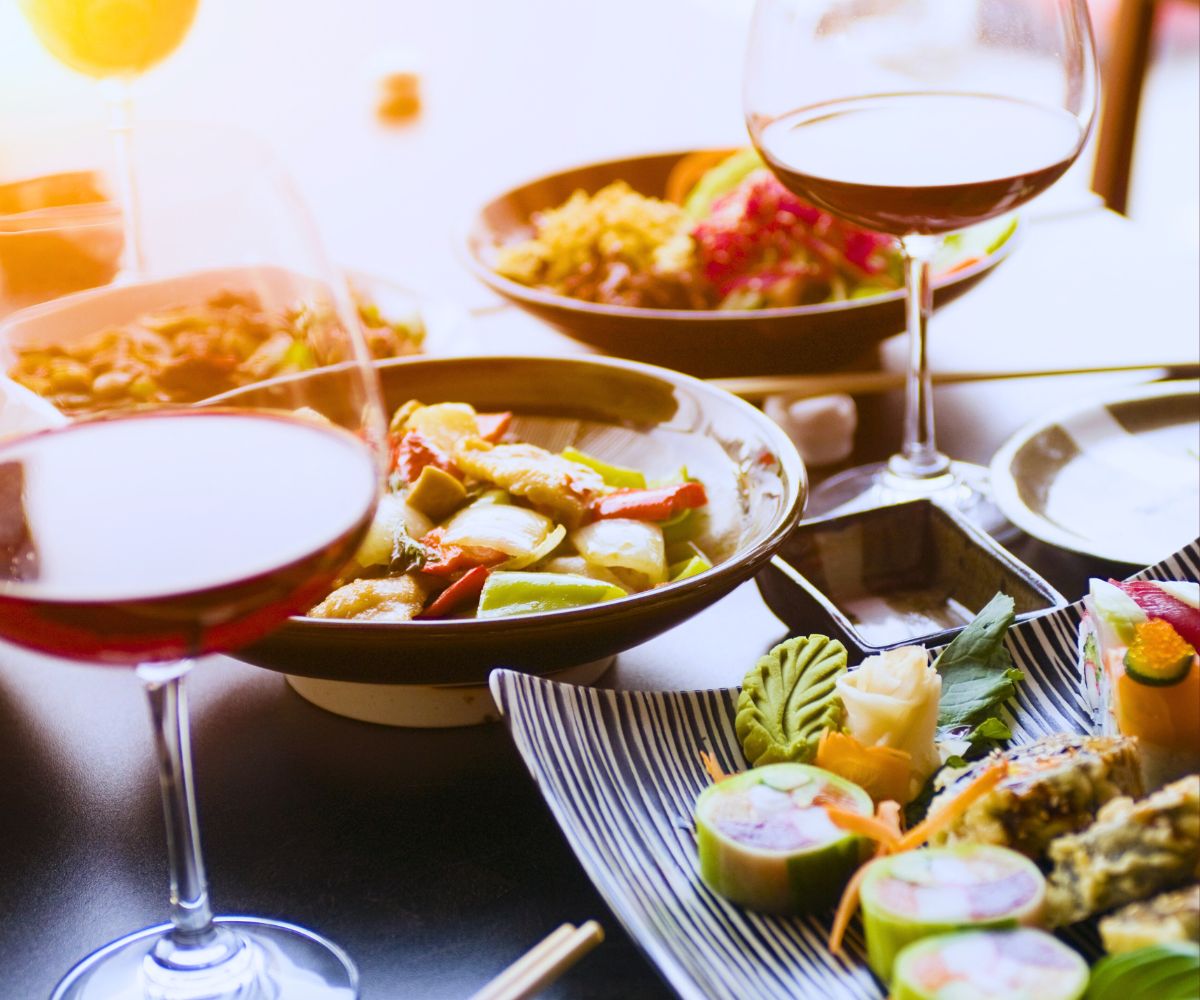 Sushi e vino rosso 𝘱𝘢𝘪𝘳𝘪𝘯𝘨 inaspettato